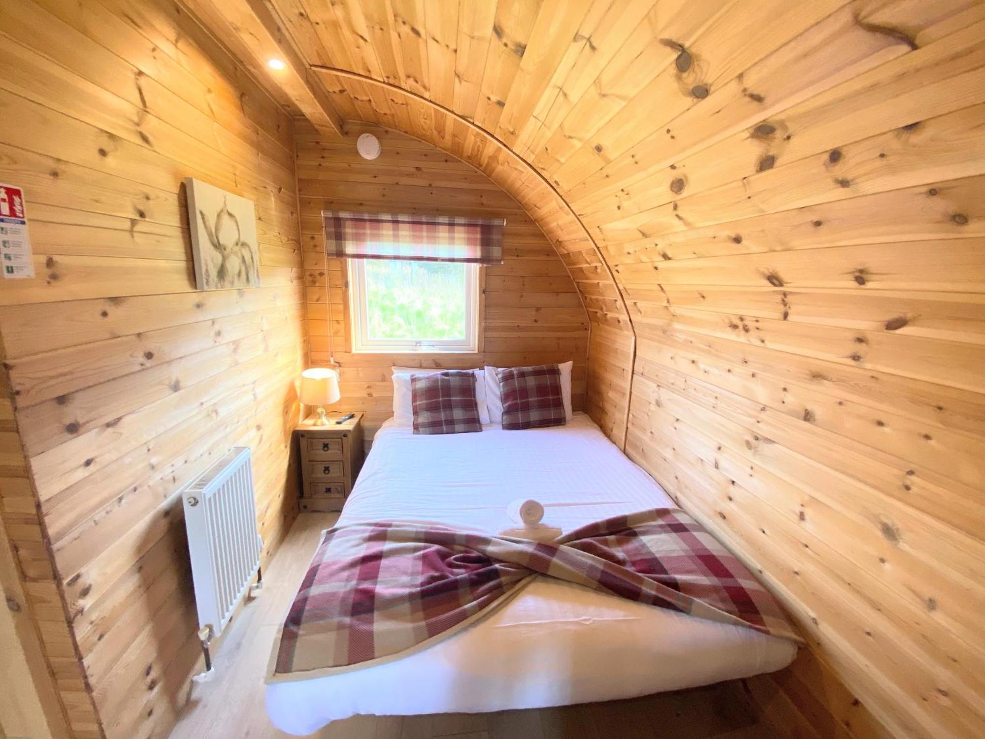 Villa Pond View Pod 1 With Outdoor Hot Tub - Fife - Loch Leven - Lomond Hills Kelty Exterior foto
